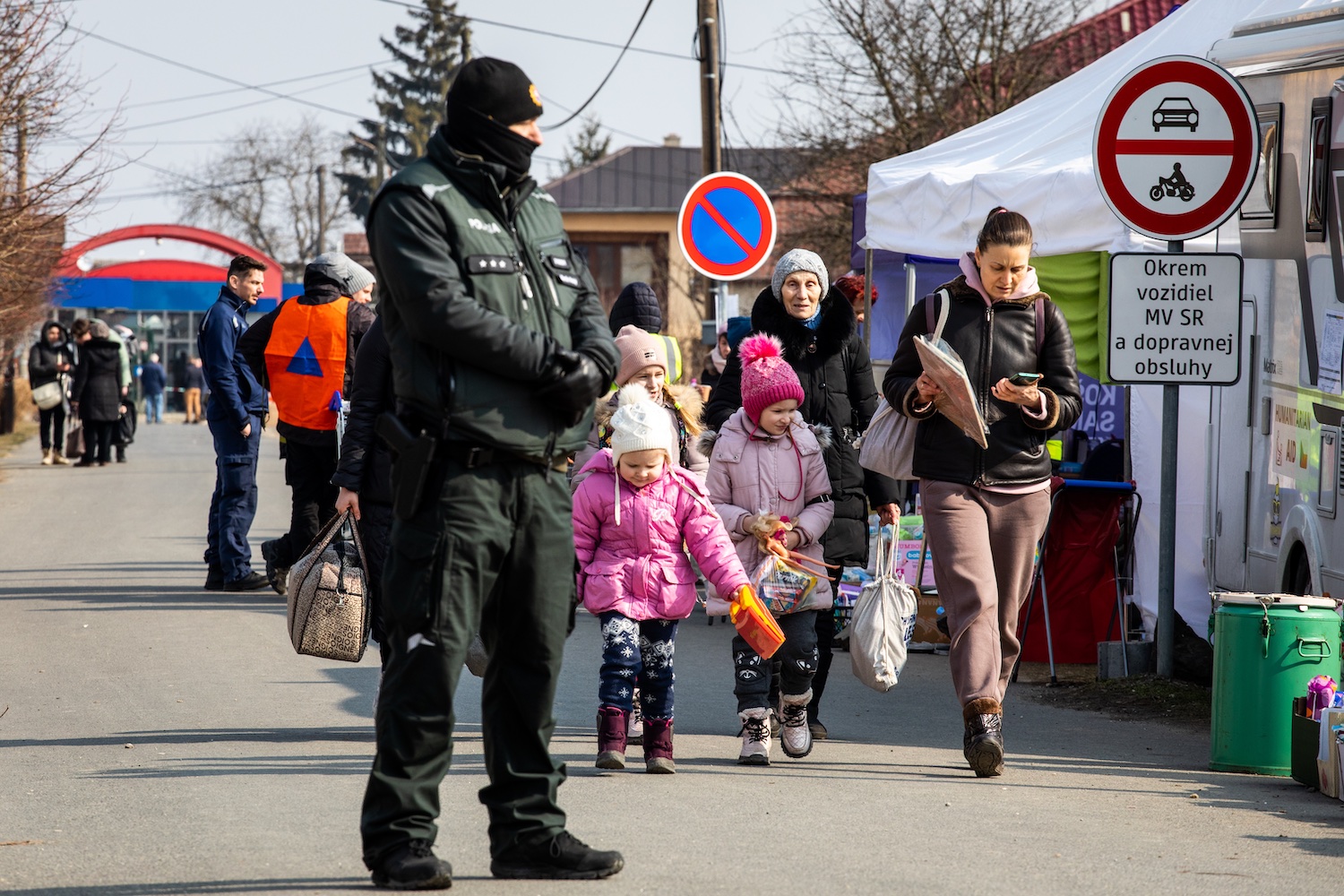 Az első méterek a határ után Nagyszelmencen