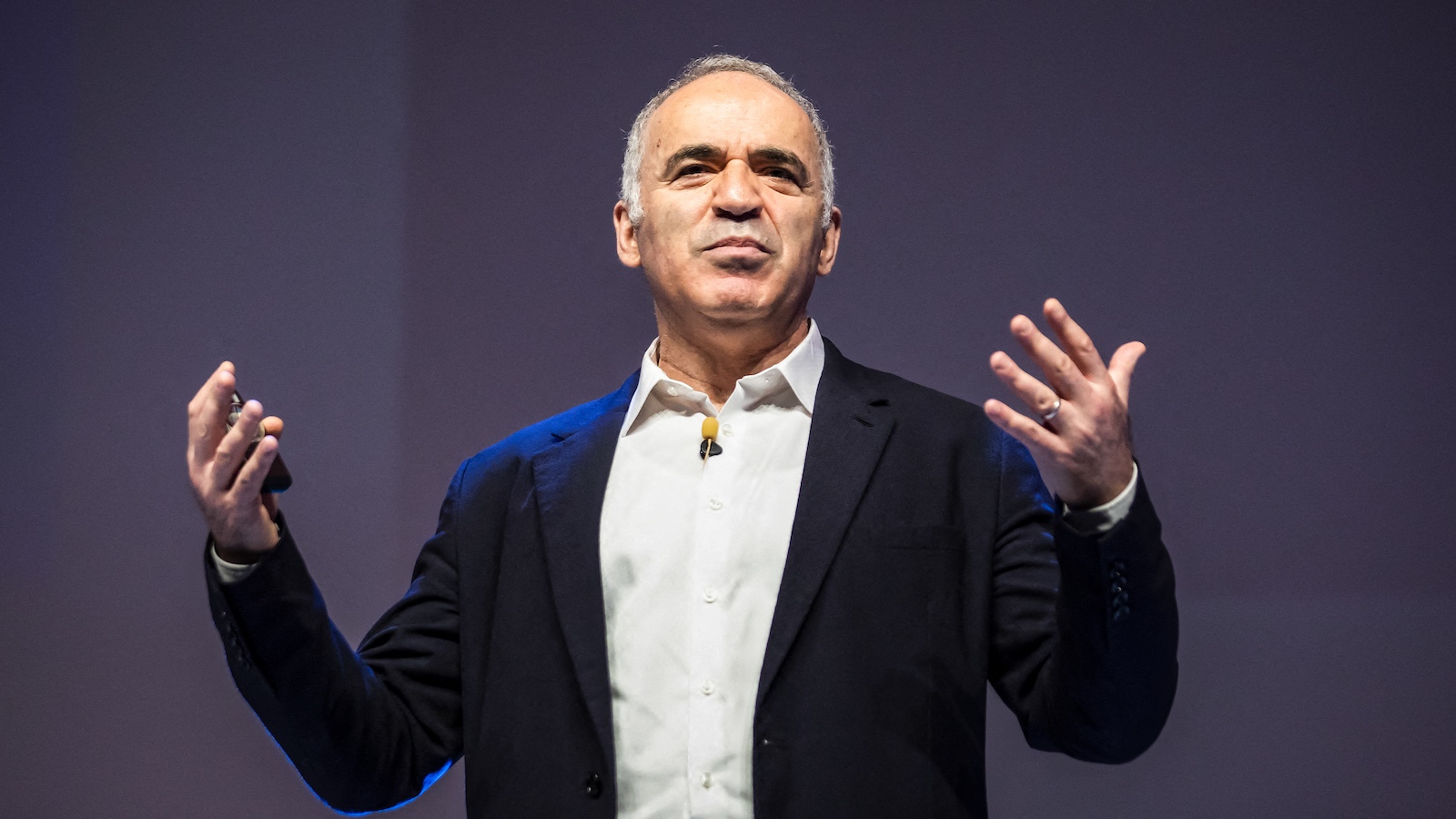 Garri Kaszparov: „Egy pusztító vereség az egyetlen esélyünk” – exkluzív interjú az orosz ellenzék legismertebb arcával