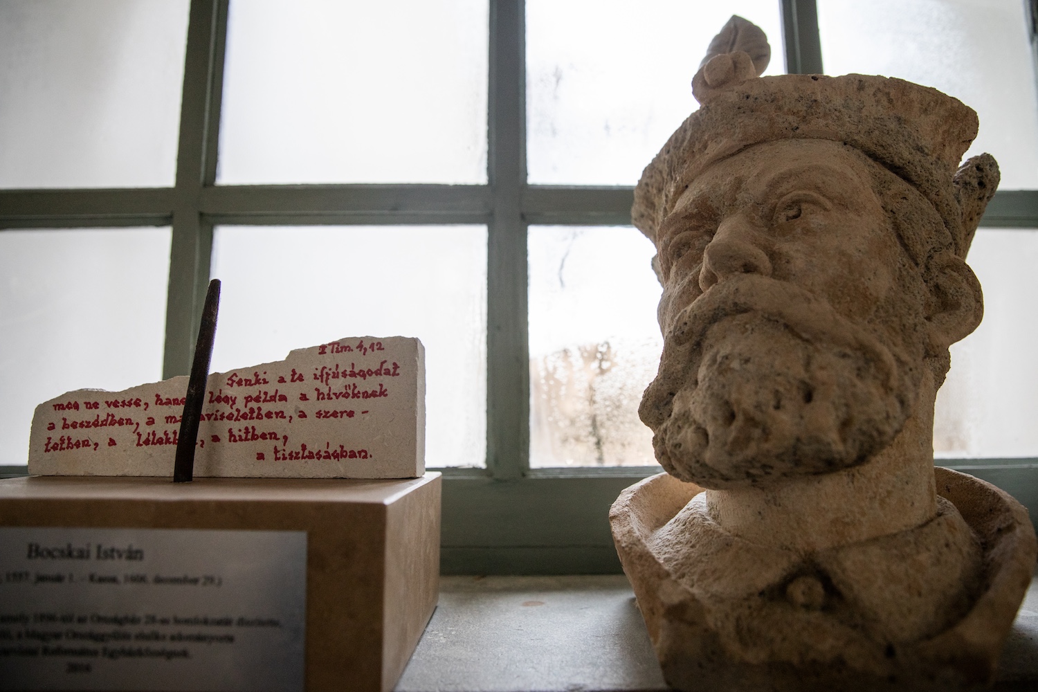 Az egykor a budapesti Országgyűlésen található Bocskai-szobor feje