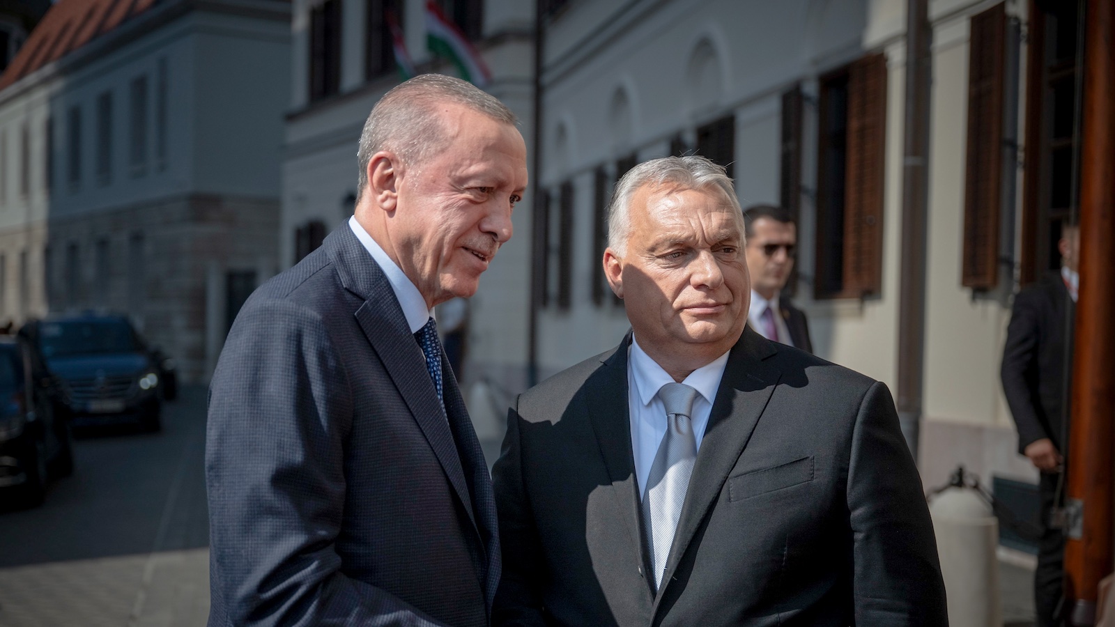 www.valaszonline.hu